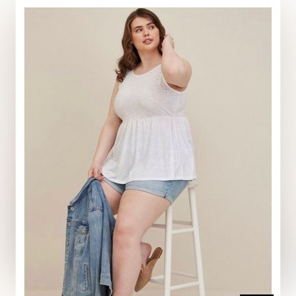 TORRID BABYDOLL FEATHER
SOFT SLUB CREW NECK EMBROIDERED TIE BACK TOP - Picture 2 of 5